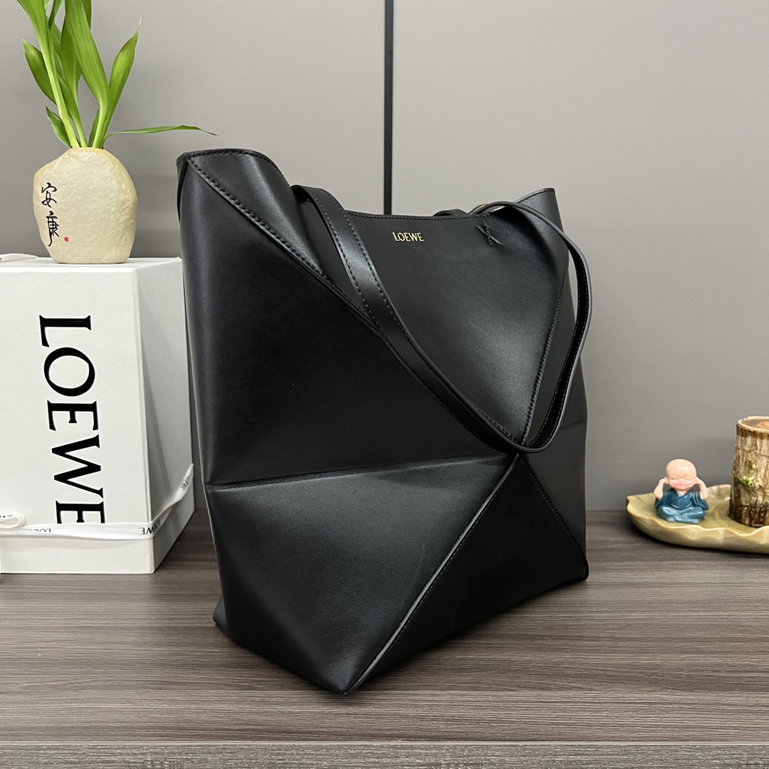 Loewe Shopping Bags